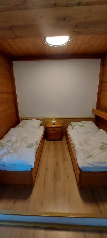 Ruhig Gelegene Ferienwohnung Im Gruenen Mit Terrasse Und Kleinem Garten Rotthalmuenster 外观 照片